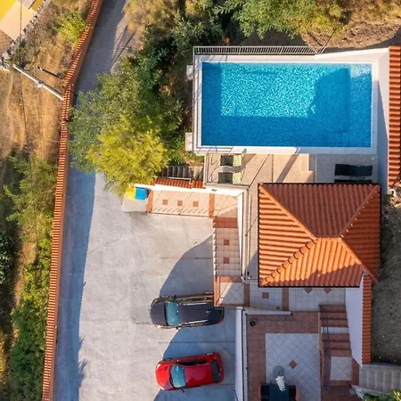 Guest house Lapida 3*