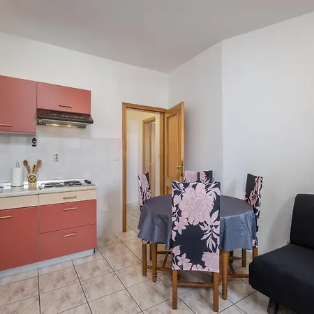 Guest house Lapida 3*