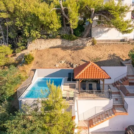 Guest house Lapida Supetarska Draga