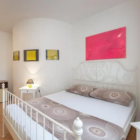 Lapida Guest house Supetarska Draga