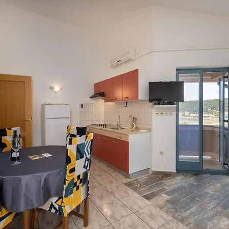 Lapida Guest house 3*
