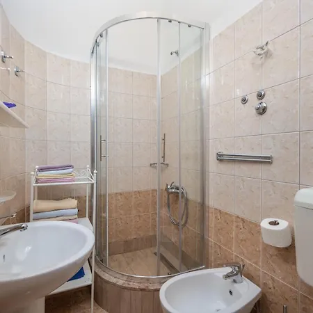 Lapida 3*