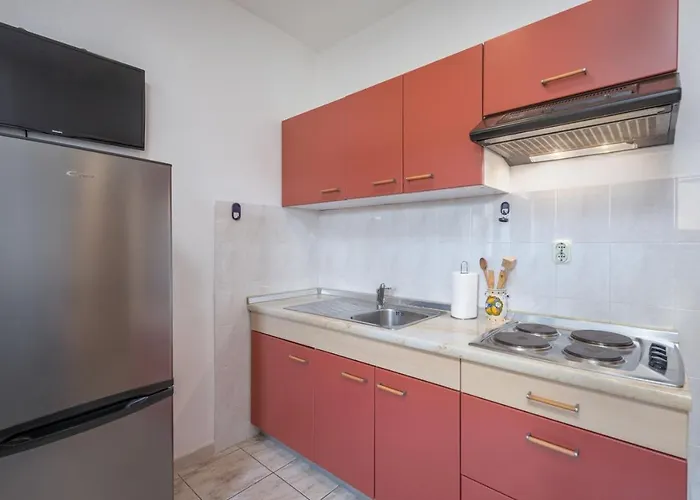 Lapida Gostinjska kuća Supetarska Draga