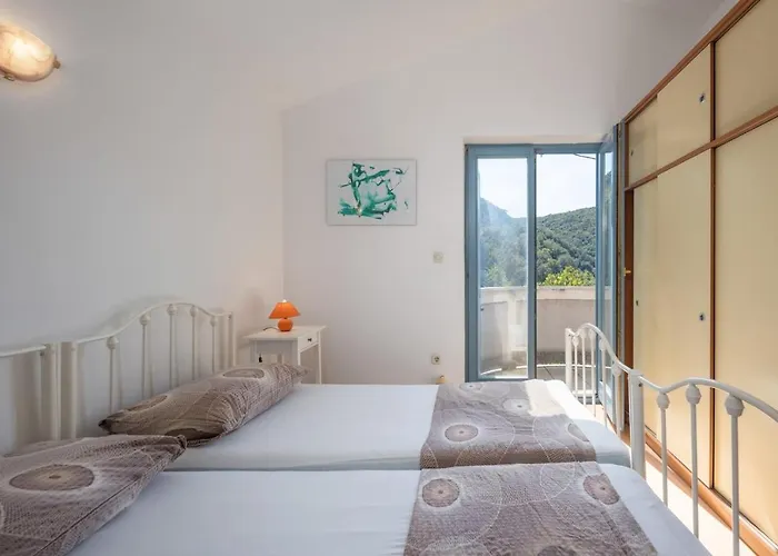 Gostinjska kuća Lapida 3*