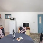 Lapida 3*