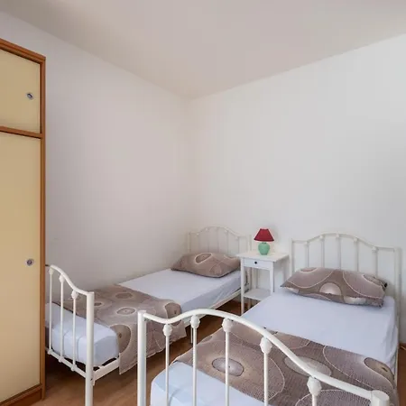 Πανσιόν Lapida Supetarska Draga