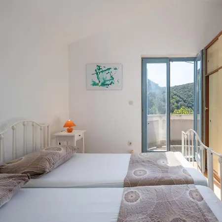 Guest house Lapida 3*