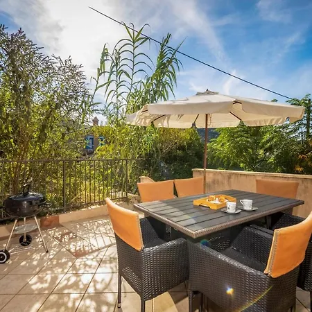 Πανσιόν Lapida 3*